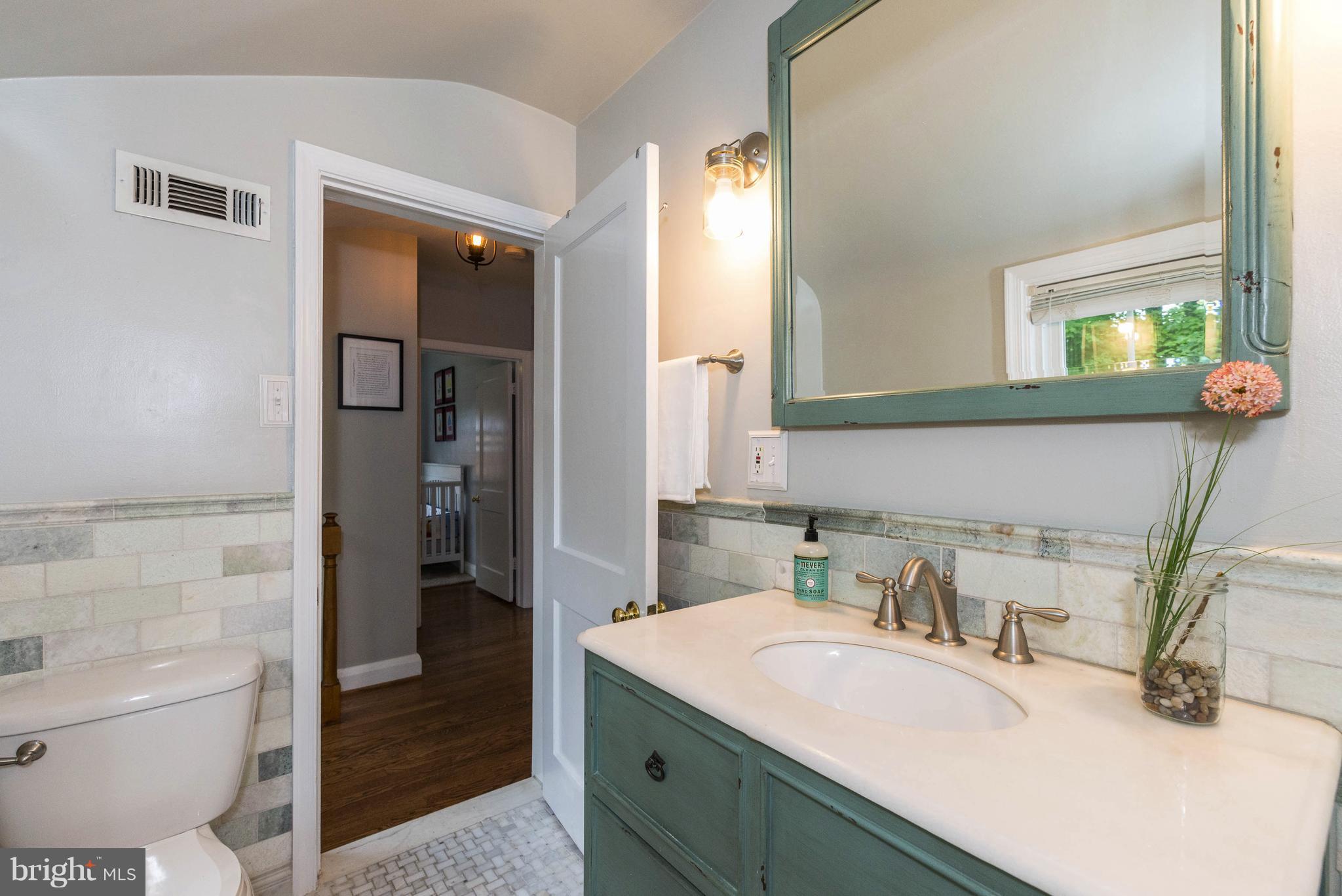 629 Overbrook Road Baltimore, MD 21212 - Photo 14 of 30 Bath