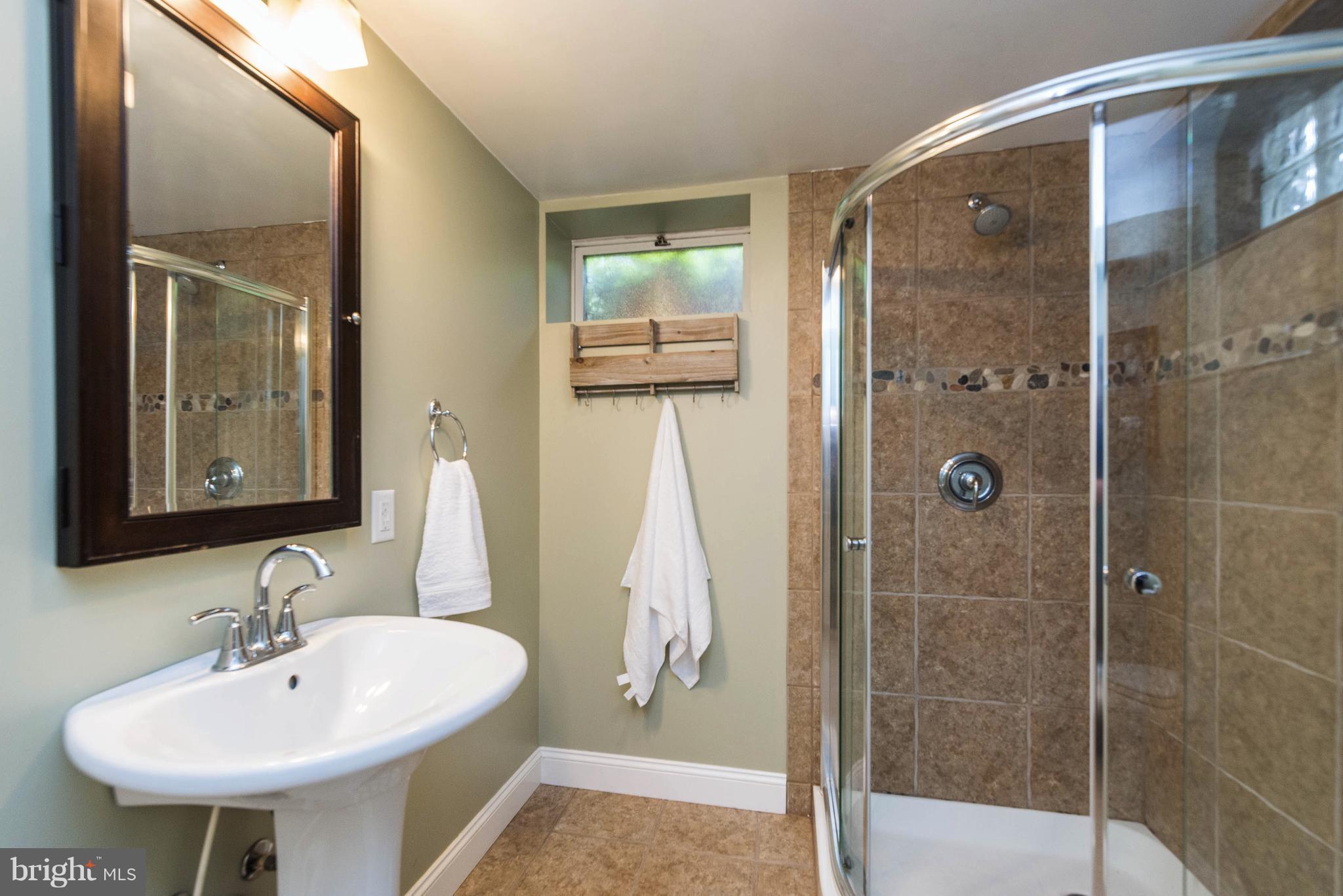 629 Overbrook Road Baltimore, MD 21212 - Photo 22 of 30 Bath