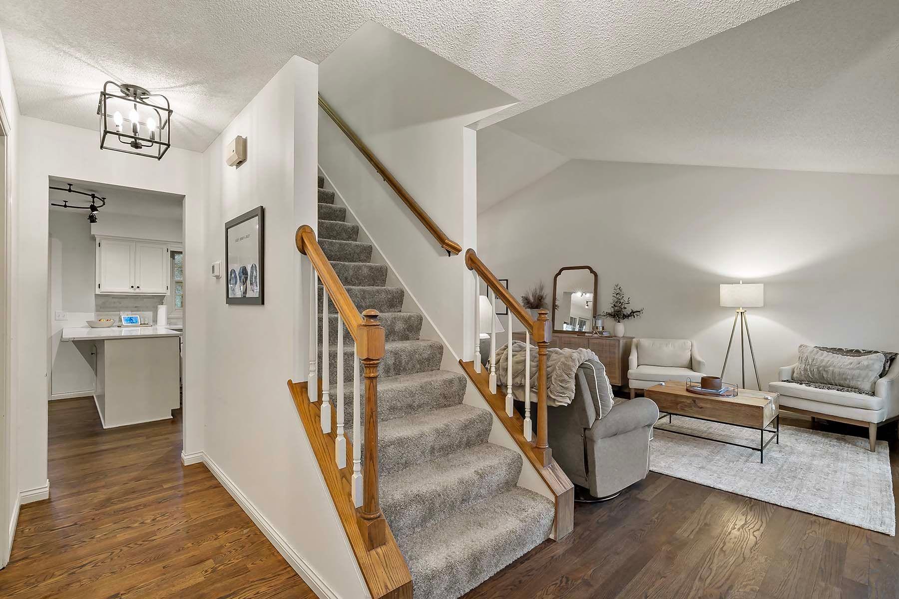 96 Castle Ridge Court Chanhassen, MN 55317 - Photo 5 of 50 Gallery Image 5