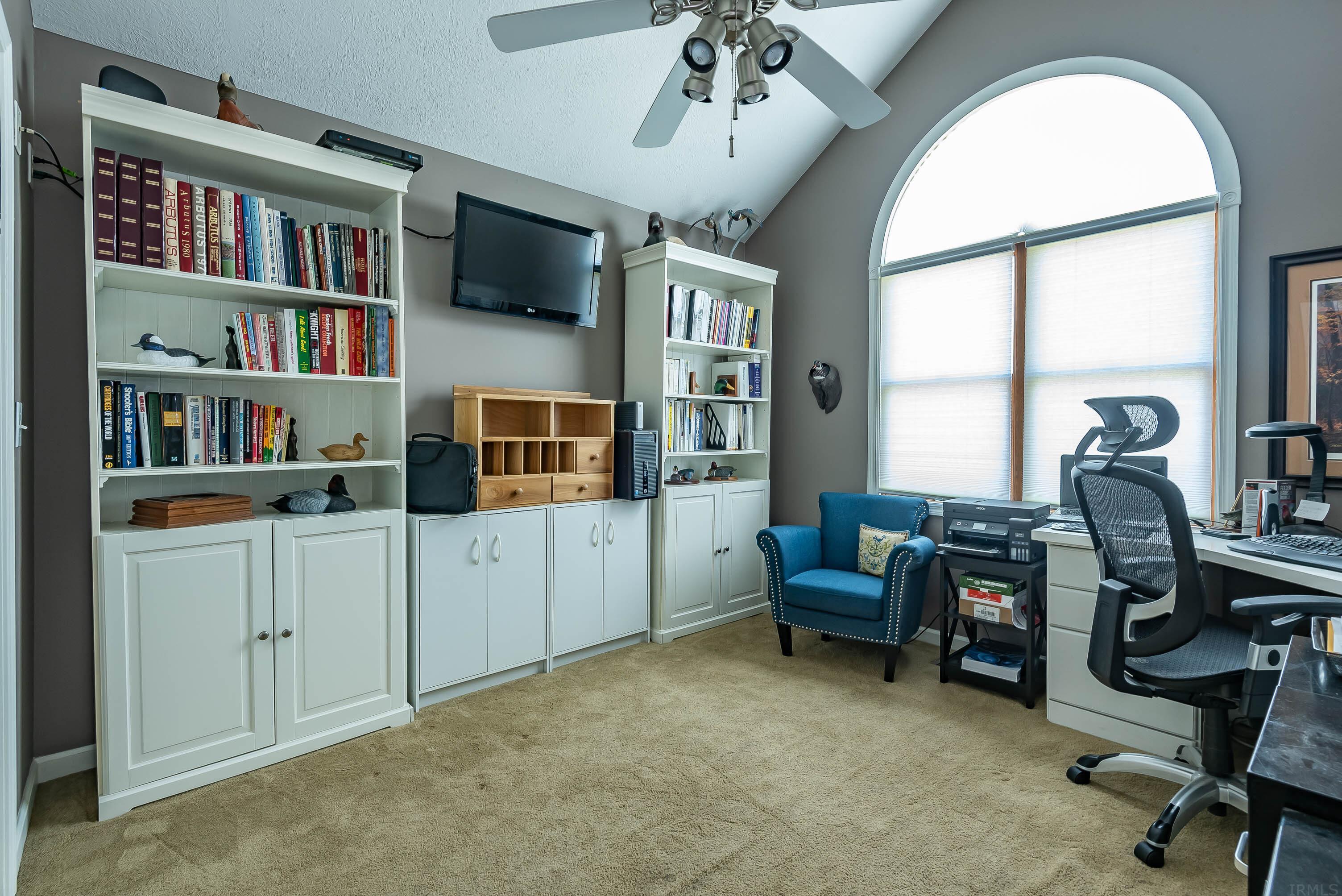 7040 South Lodge Road Bloomington, IN 47403 - Photo 14 of 23 Gallery Image 14