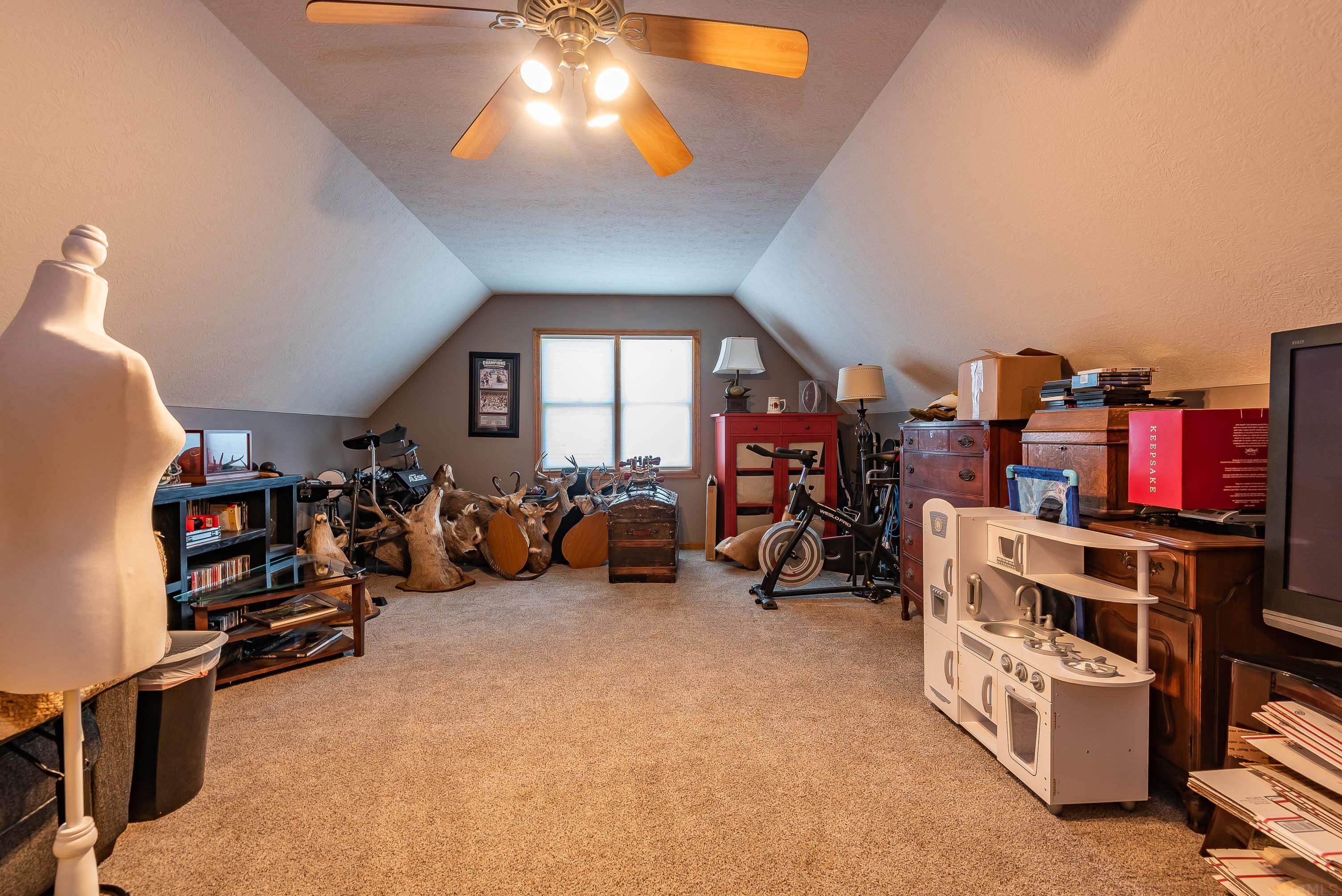 7040 South Lodge Road Bloomington, IN 47403 - Photo 15 of 23 Gallery Image 15