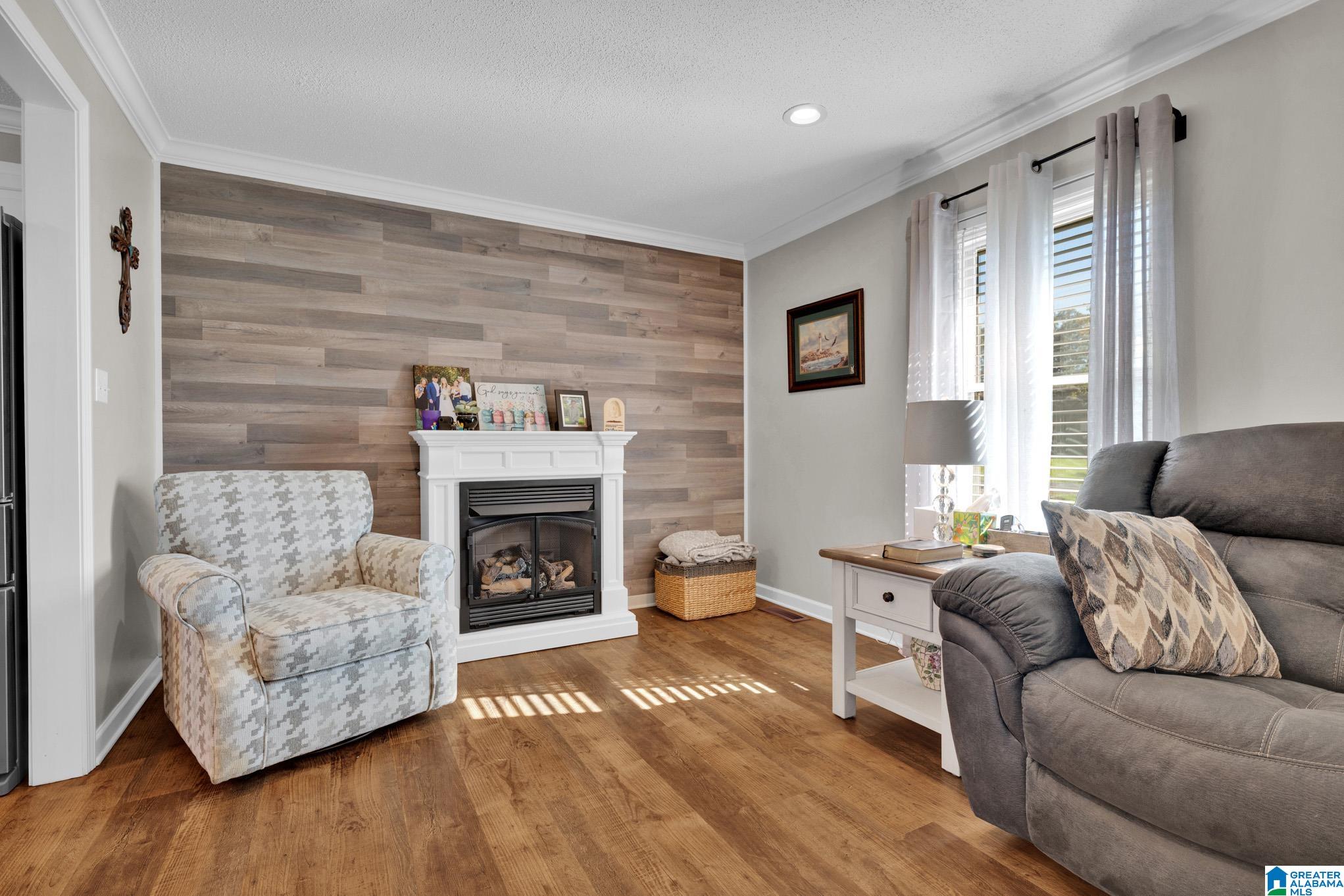 713 Hilltop Road Warrior, AL 35180 - Photo 4 of 27 Gallery Image 4