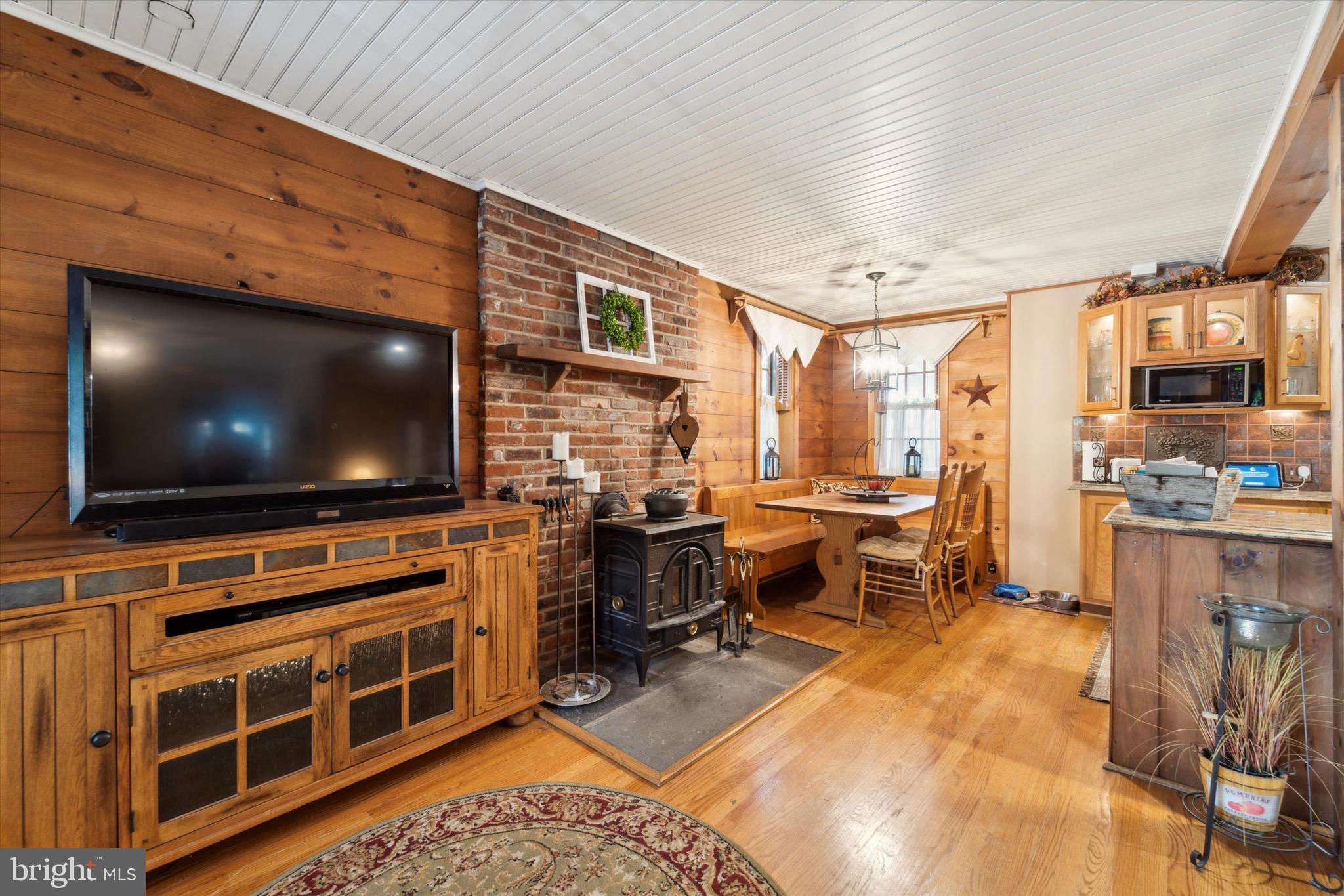 237 East Springfield Road Springfield, PA 19064 - Photo 8 of 35