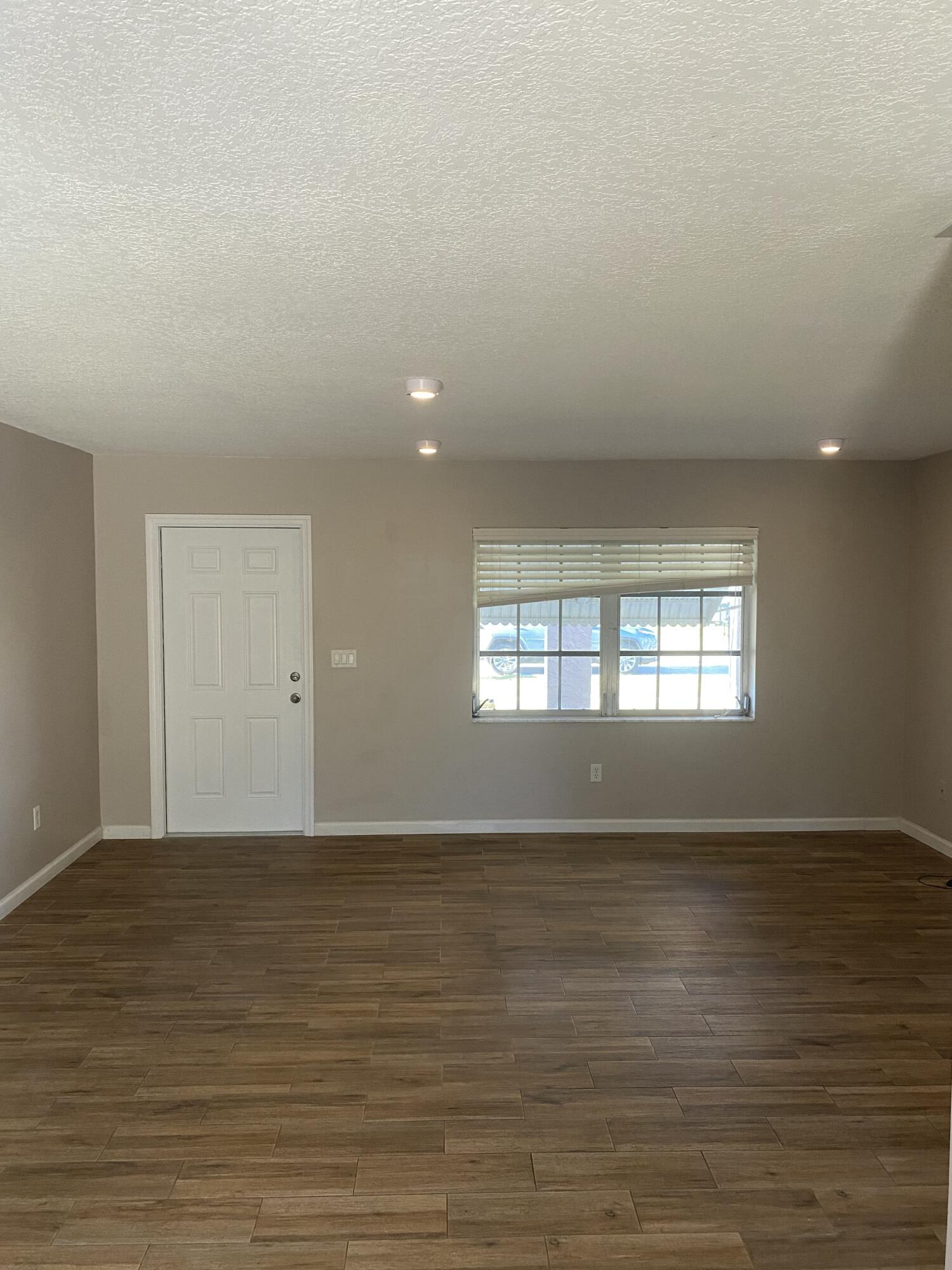 4925 Ataman Street Boca Raton, FL 33428 - Photo 6 of 21 IMG_4716