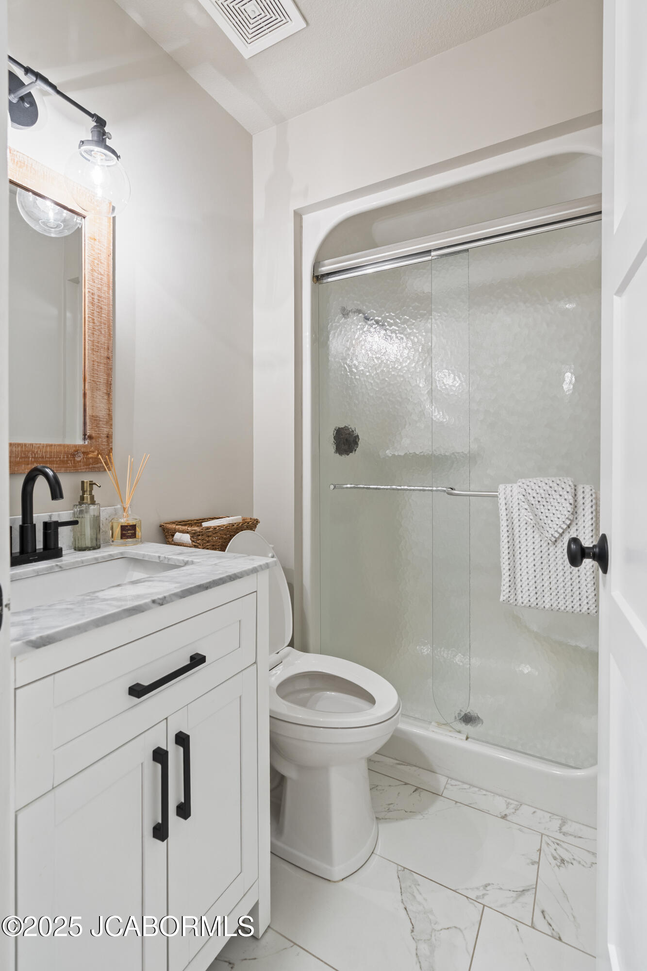 732 Hobbs Road Jefferson City, MO 65109 - Photo 14 of 42 A7_08175