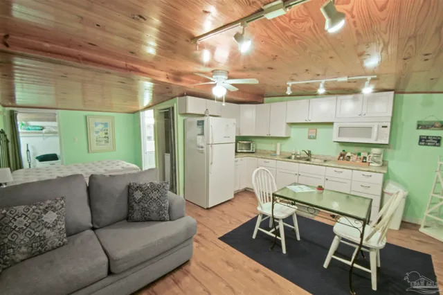 $430,000 | 493 Herron Villa Lane, Pensacola, FL 32506