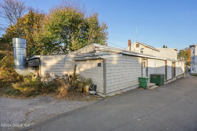 $1,469,000 | 18 Beech Street, Greenwich, CT 06830