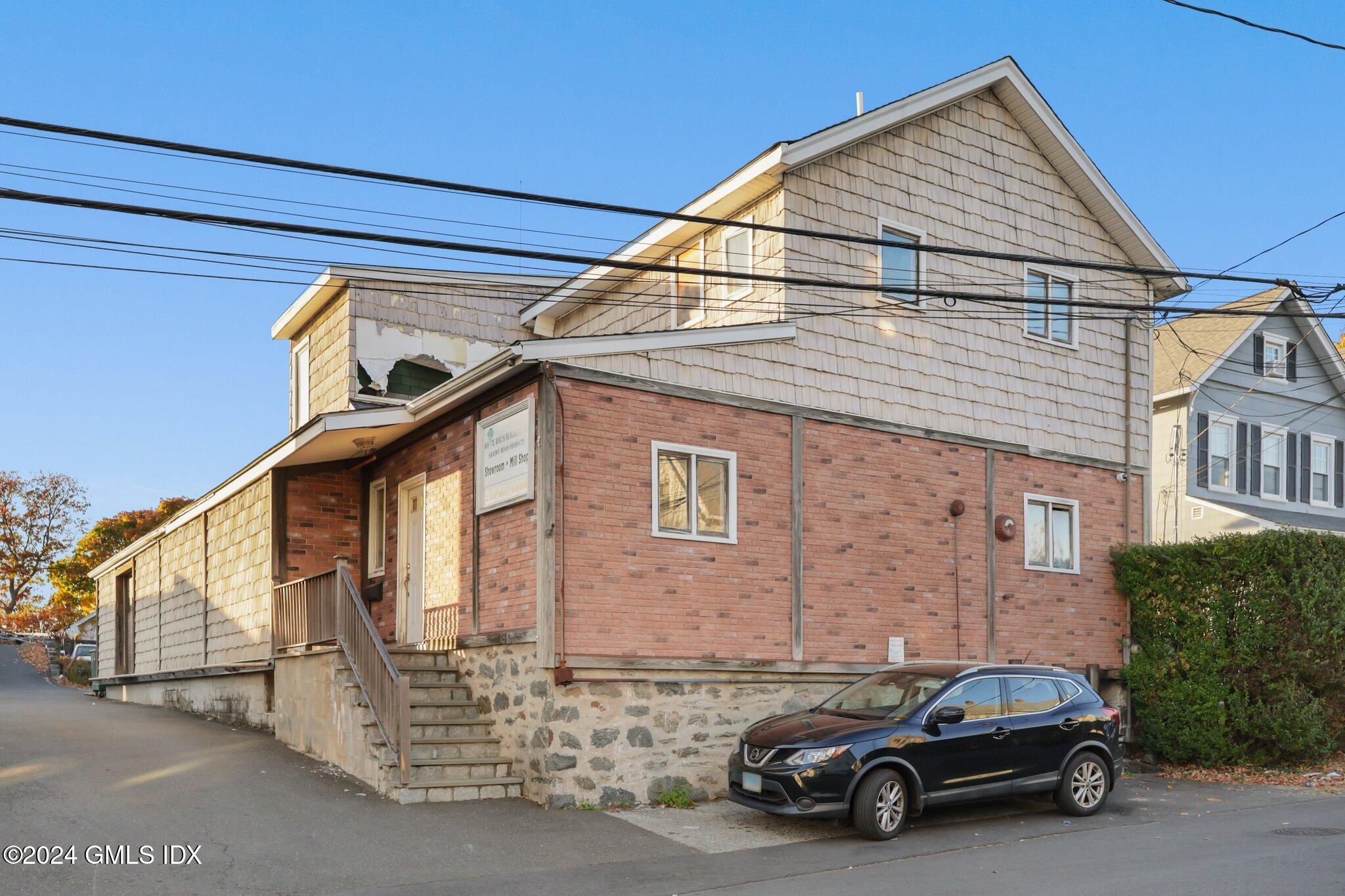 18 Beech Street Greenwich, CT 06830 - Photo 5 of 10 5 - 18 Beech St