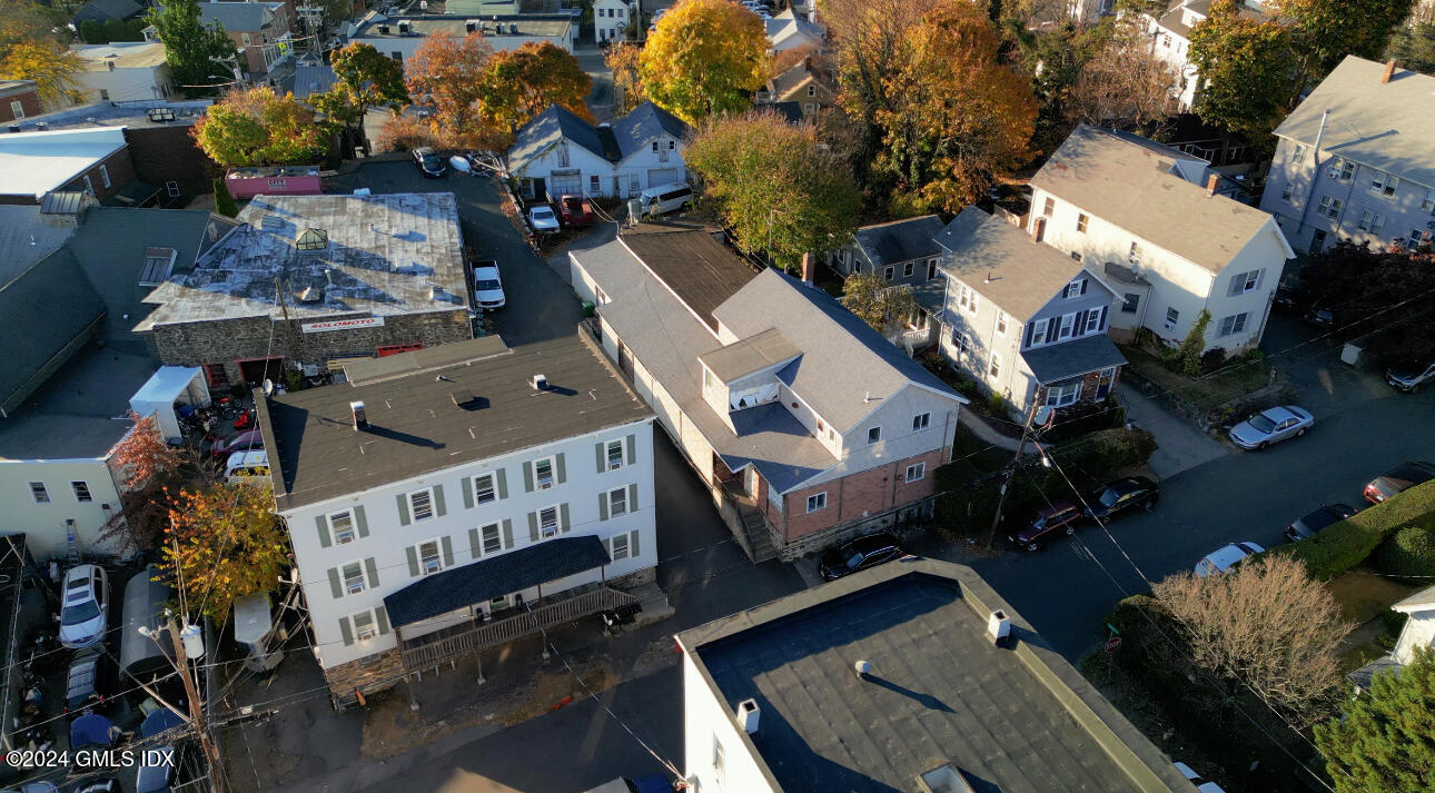 18 Beech Street Greenwich, CT 06830 - Photo 6 of 10 IMG_3056