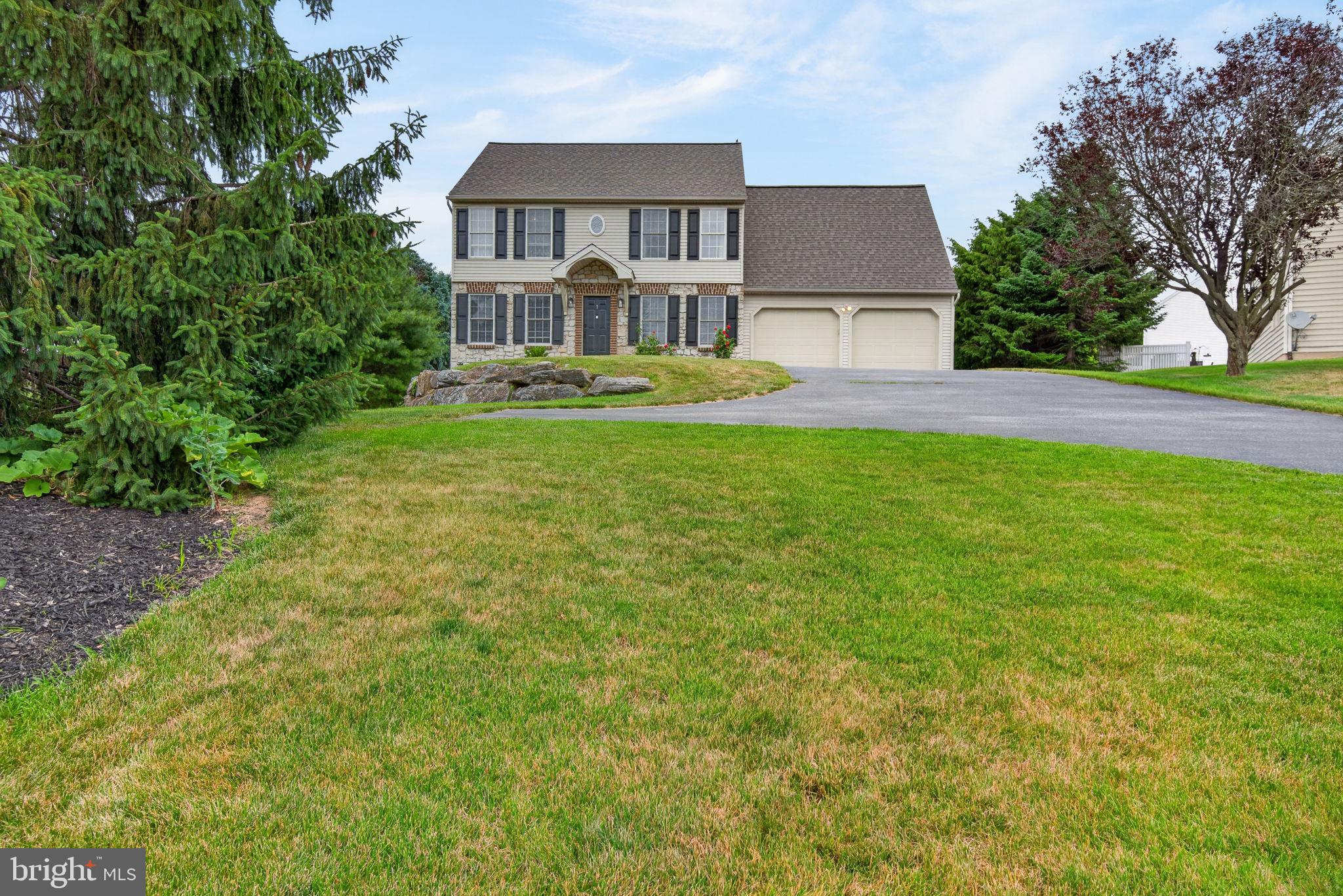 7 Marquis Court Lititz, PA 17543 - Photo 4 of 55