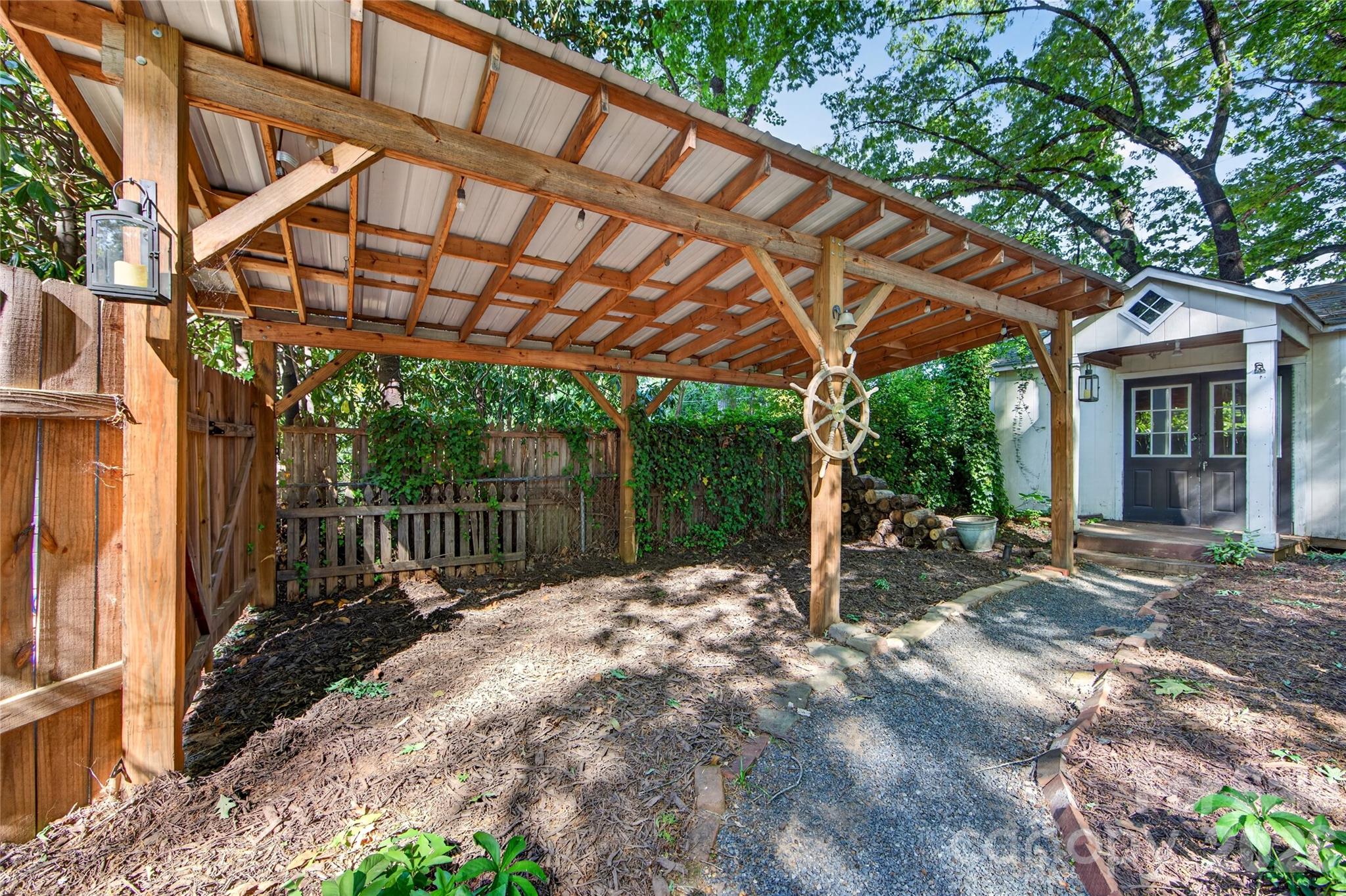 233 Chiswick Road Charlotte, NC 28211 - Photo 37 of 44 Gallery Image 37