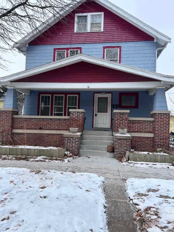 $200,000 | 1224 South 9th Street, Sheboygan, WI 53081