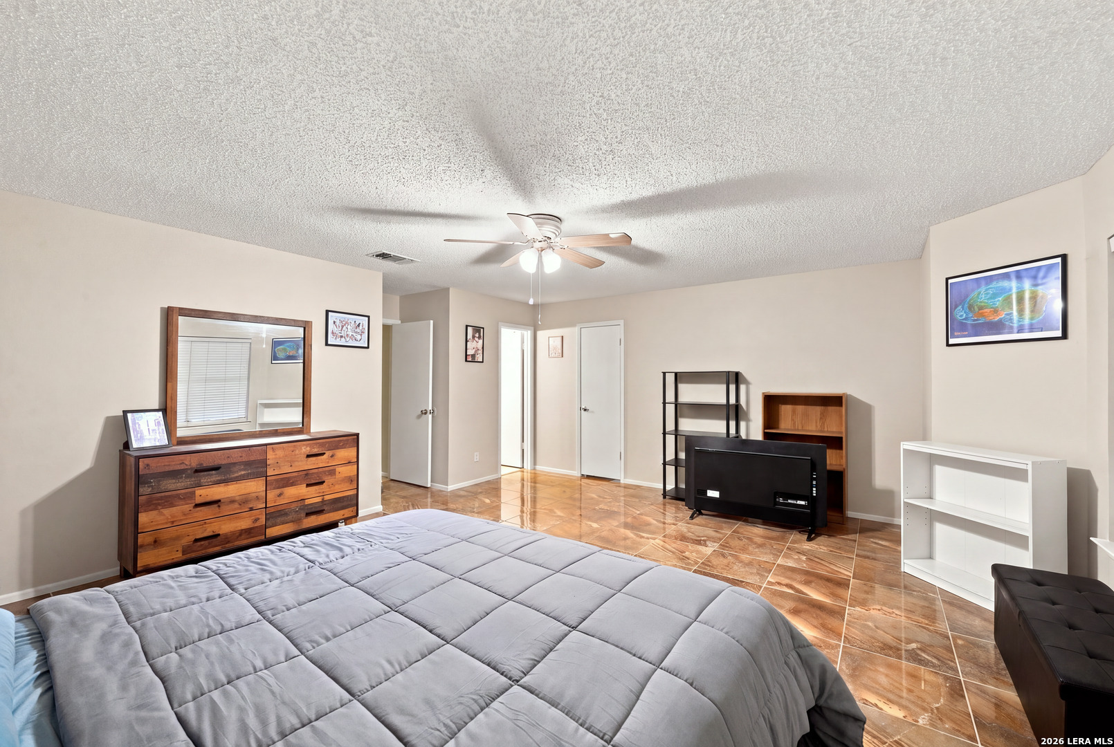 9266 Ridge Path San Antonio, TX 78250 - Photo 15 of 31 Gallery Image 15