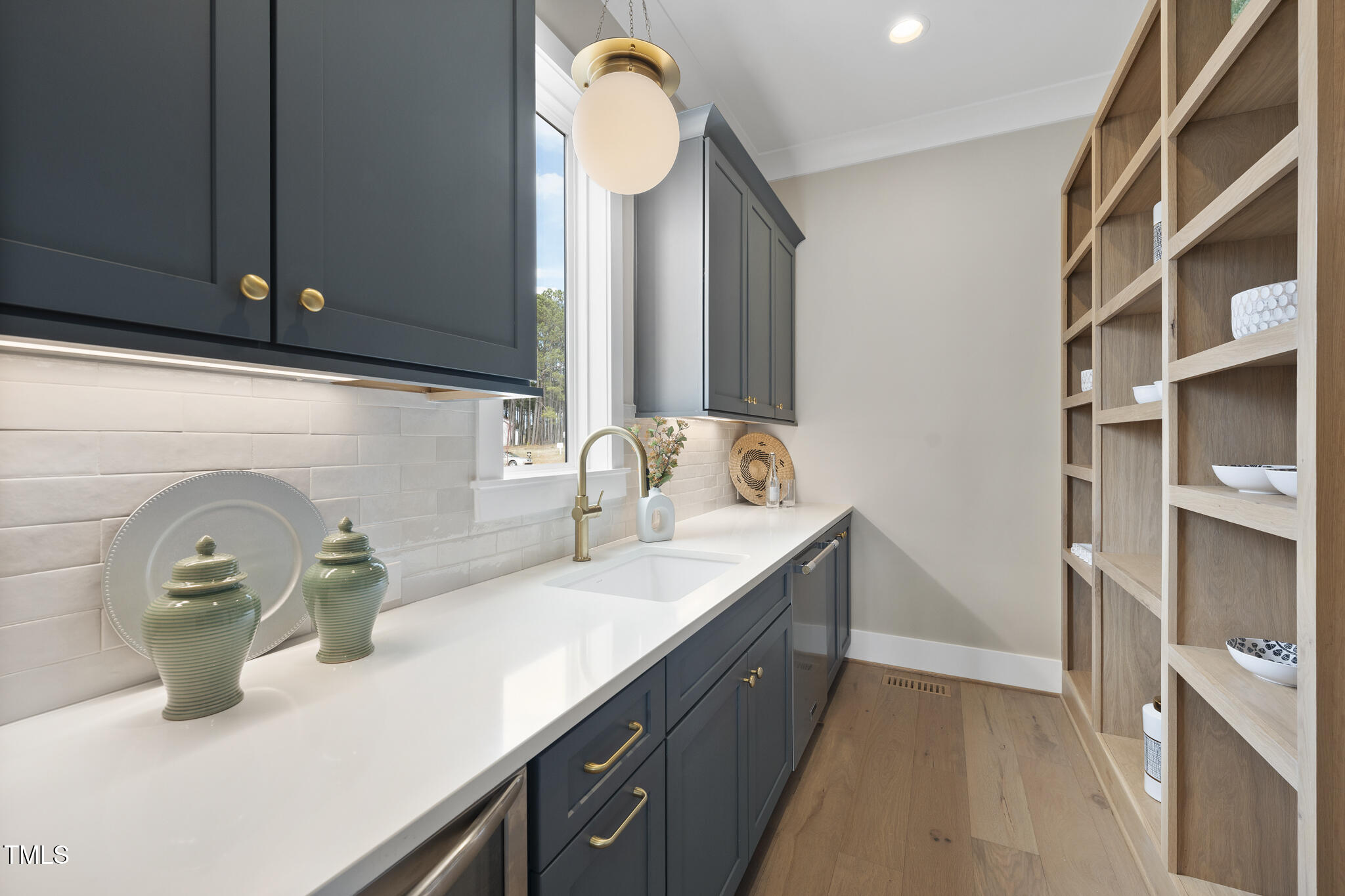 2908 Frances Marie Lane Raleigh, NC 27606 - Photo 5 of 42 DSC07089