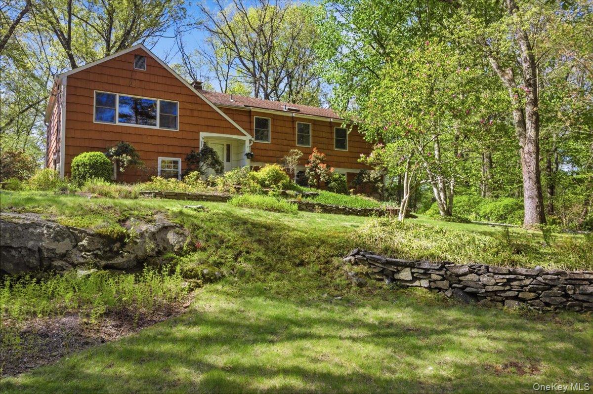 93 Brundage Ridge Road Bedford, NY 10506 - Photo 1 of 29