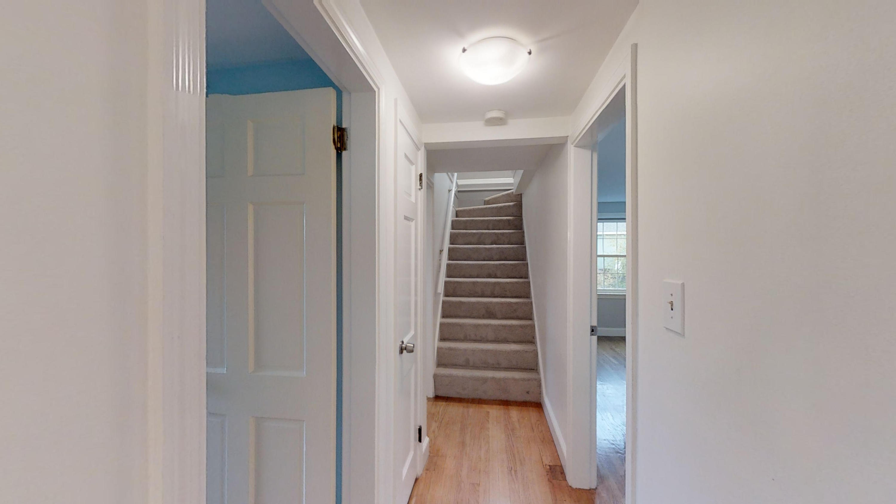 50 Broad Cove Road Cape Elizabeth, ME 04107 - Photo 22 of 57 Hallway