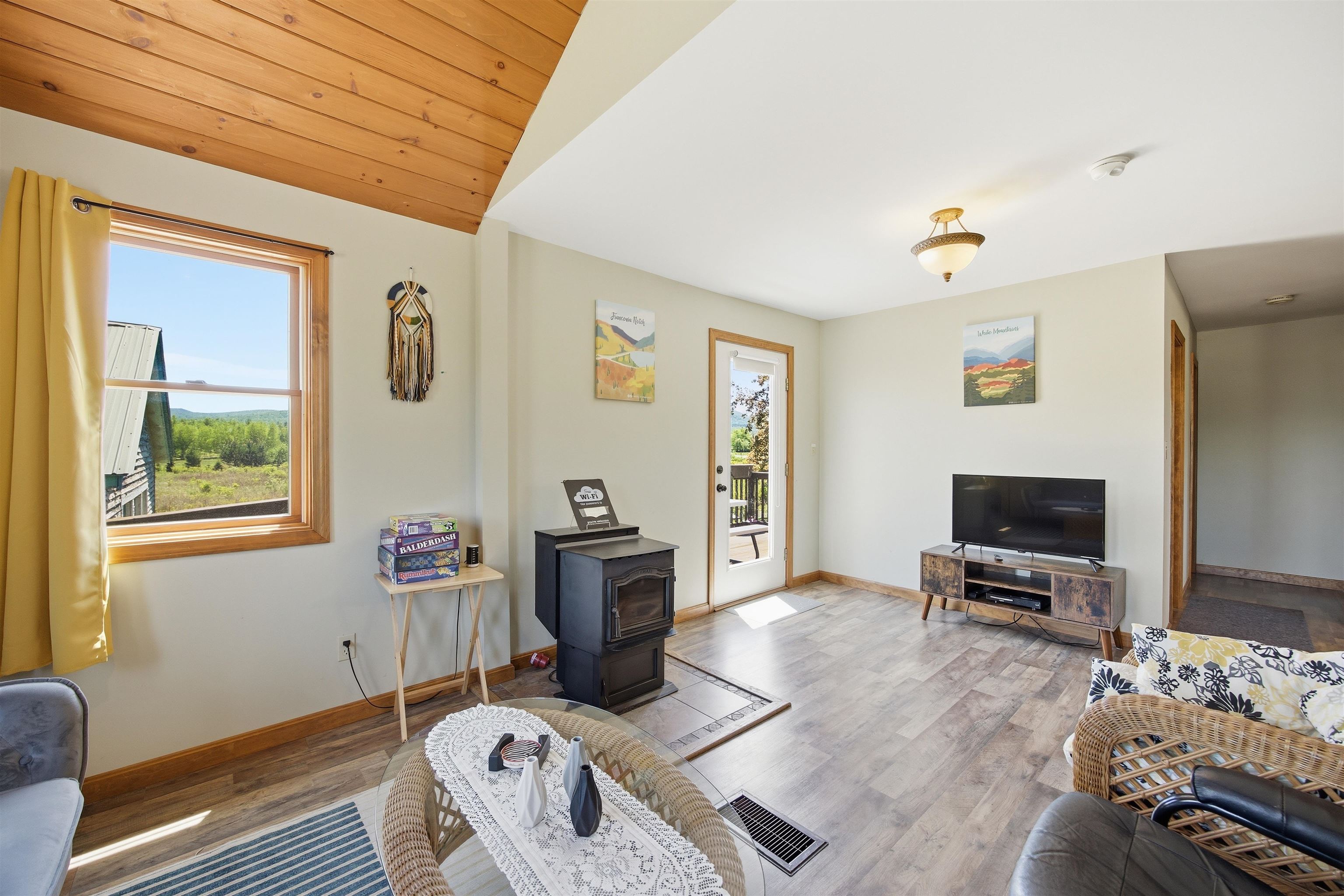 8 Israels River Road Jefferson, NH 03583 - Photo 7 of 29
