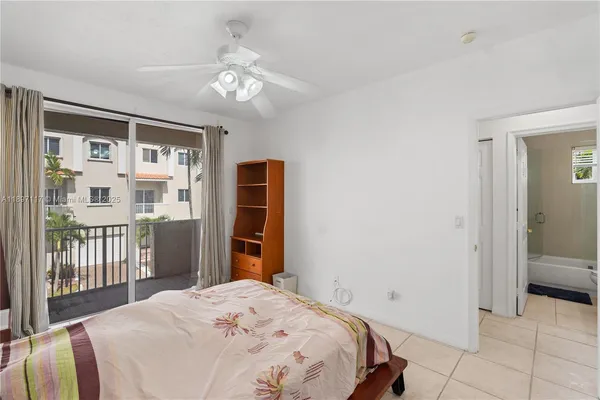 $5,300 | 21396 Marina Cove Circle, Unit 17J, Aventura, FL 33180