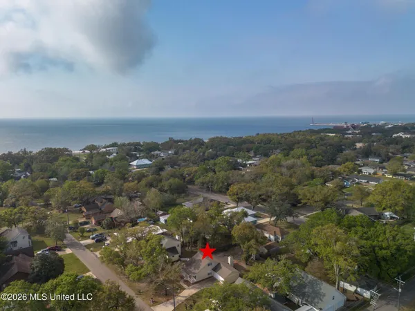 $270,000 | 102 South Wright Avenue, Long Beach, MS 39560