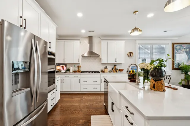 $900,000 | 7212 Mossy Creek Lane, Hanahan, SC 29410