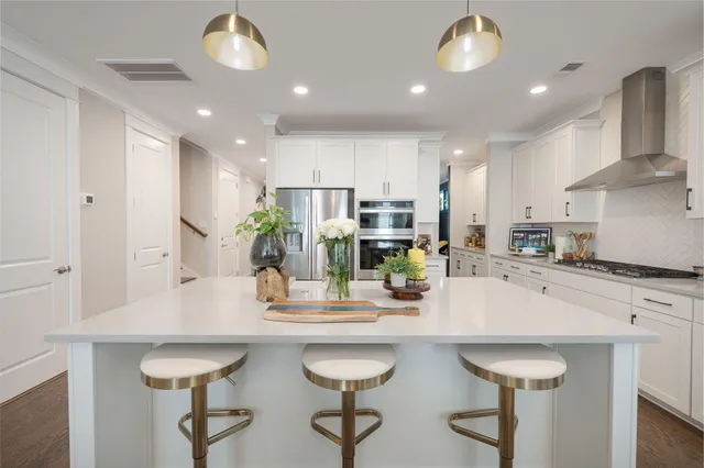 $900,000 | 7212 Mossy Creek Lane, Hanahan, SC 29410