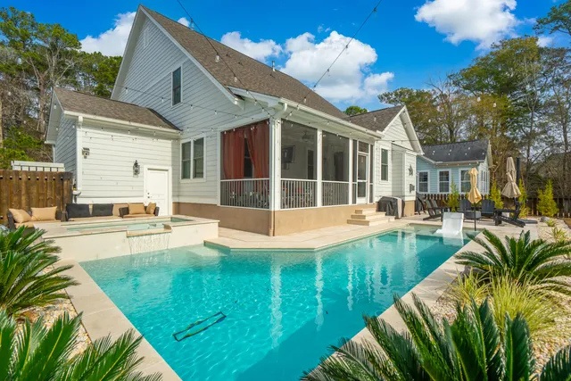 $900,000 | 7212 Mossy Creek Lane, Hanahan, SC 29410