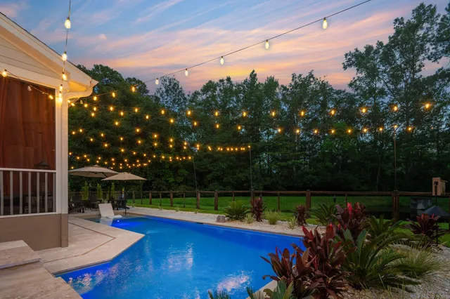 $900,000 | 7212 Mossy Creek Lane, Hanahan, SC 29410