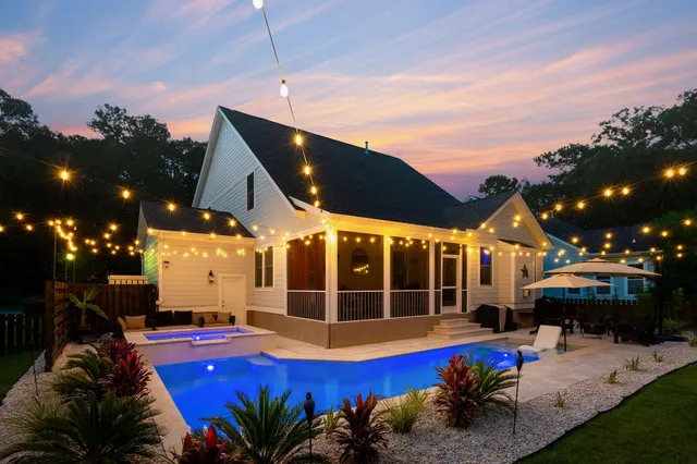 $900,000 | 7212 Mossy Creek Lane, Hanahan, SC 29410