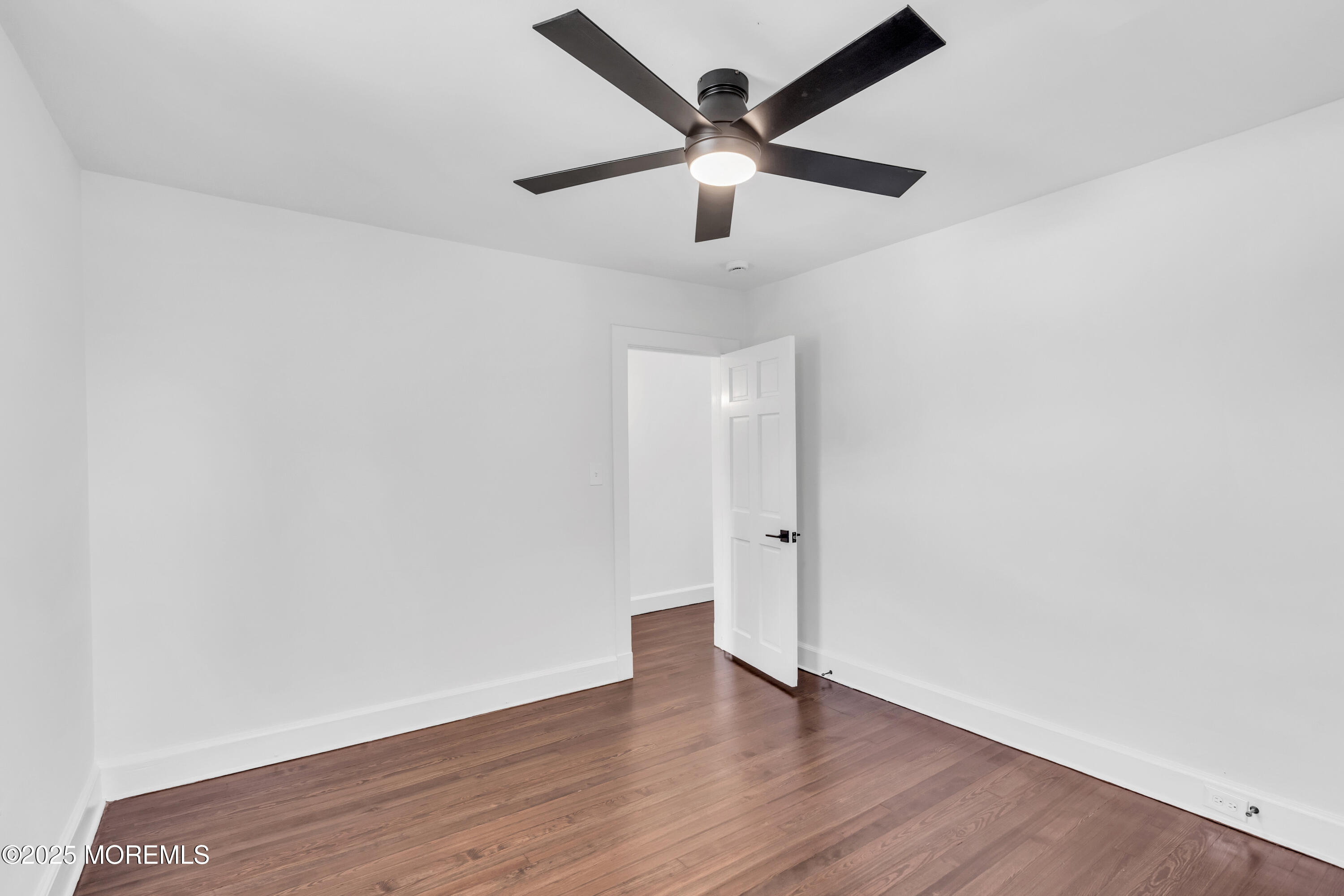 298 Liberty Street Long Branch, NJ 07740 - Photo 11 of 25 014_dsc07621_365