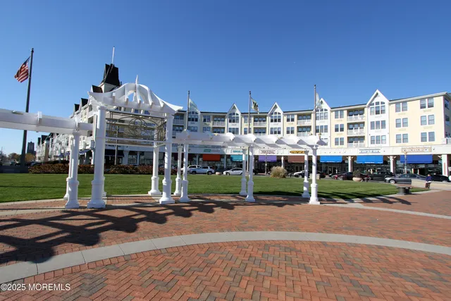 $2,500 | 298 Liberty Street, Long Branch, NJ 07740