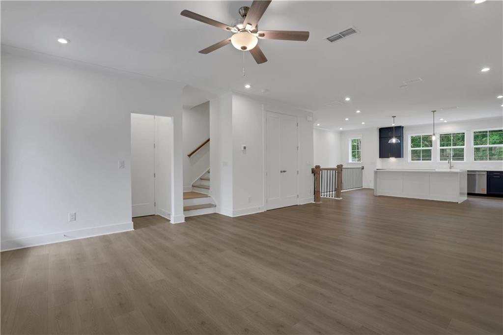 112 Bridgecrest Road Roswell, GA 30075 - Photo 8 of 35