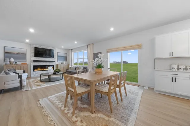 $539,863 | 1923 Ironwood Drive, Carver, MN 55315