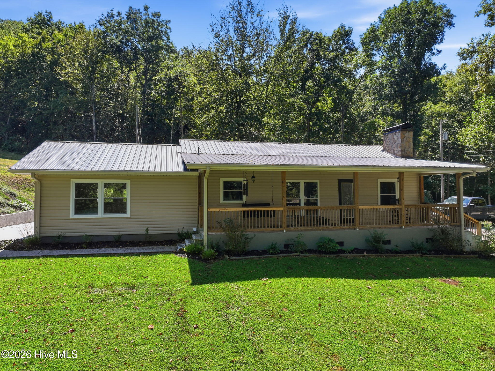 1306 Hot House Road Hayesville, NC 28904 - Photo 6 of 87 Gallery Image 6