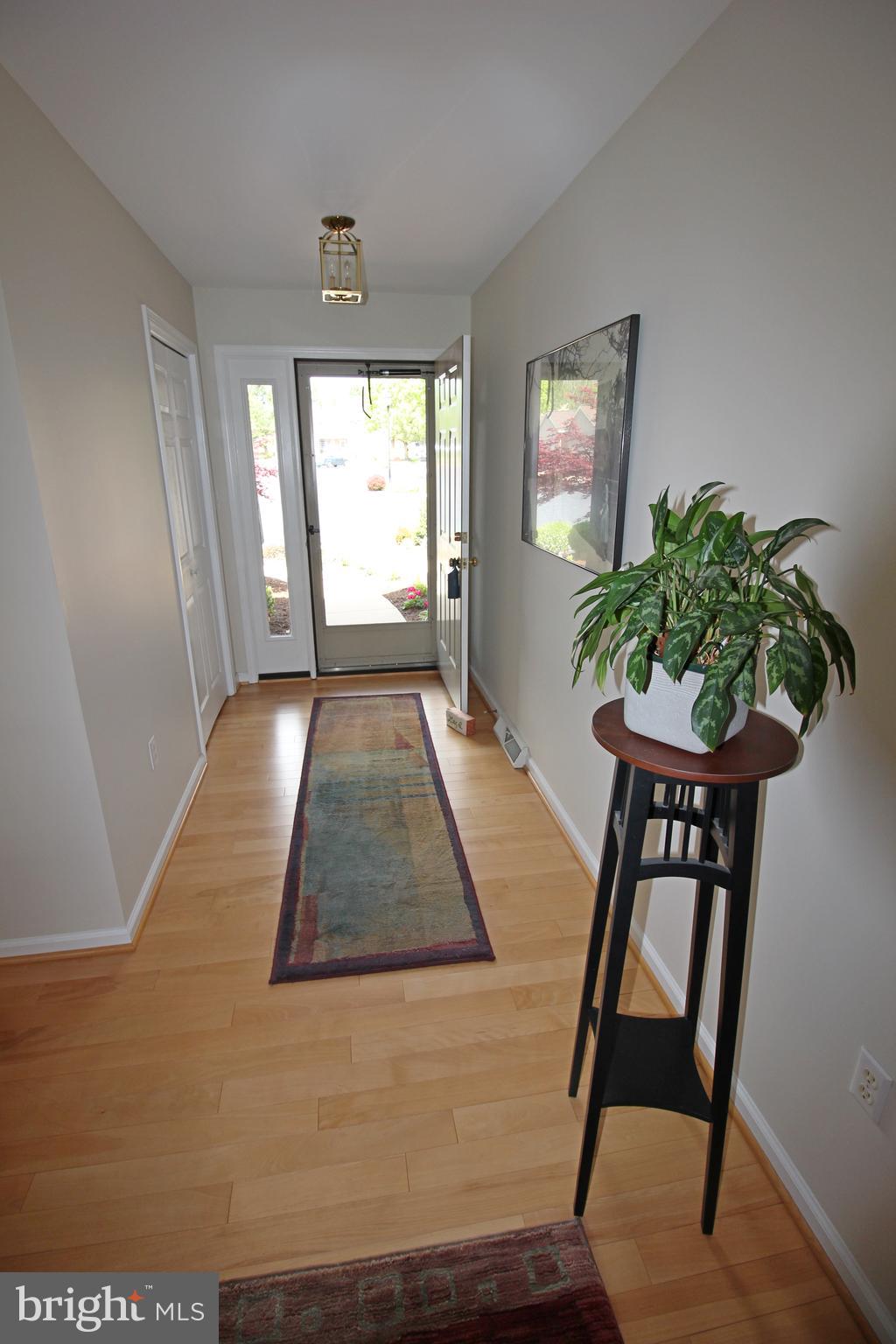 10 Cardiff Court Lititz, PA 17543 - Photo 2 of 38