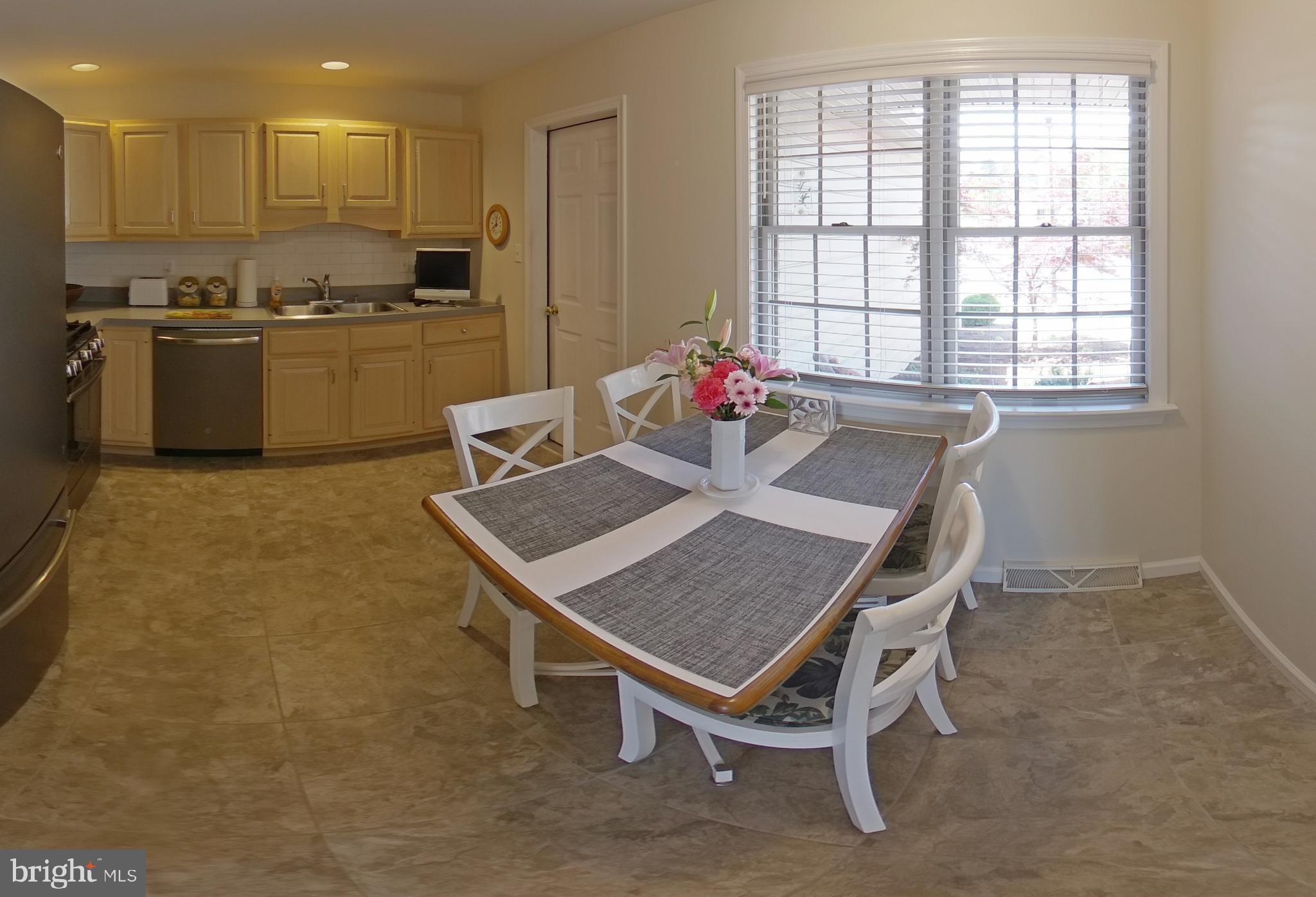 10 Cardiff Court Lititz, PA 17543 - Photo 12 of 38