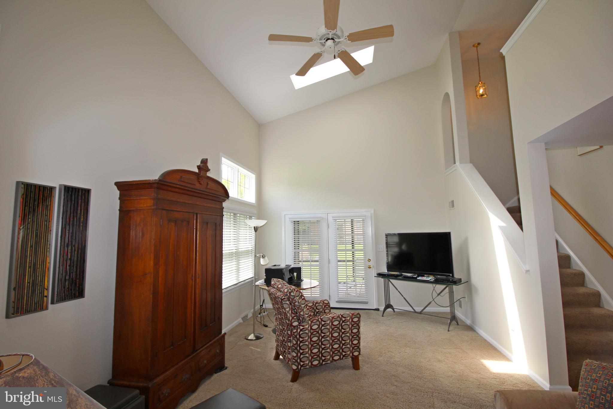 10 Cardiff Court Lititz, PA 17543 - Photo 6 of 38