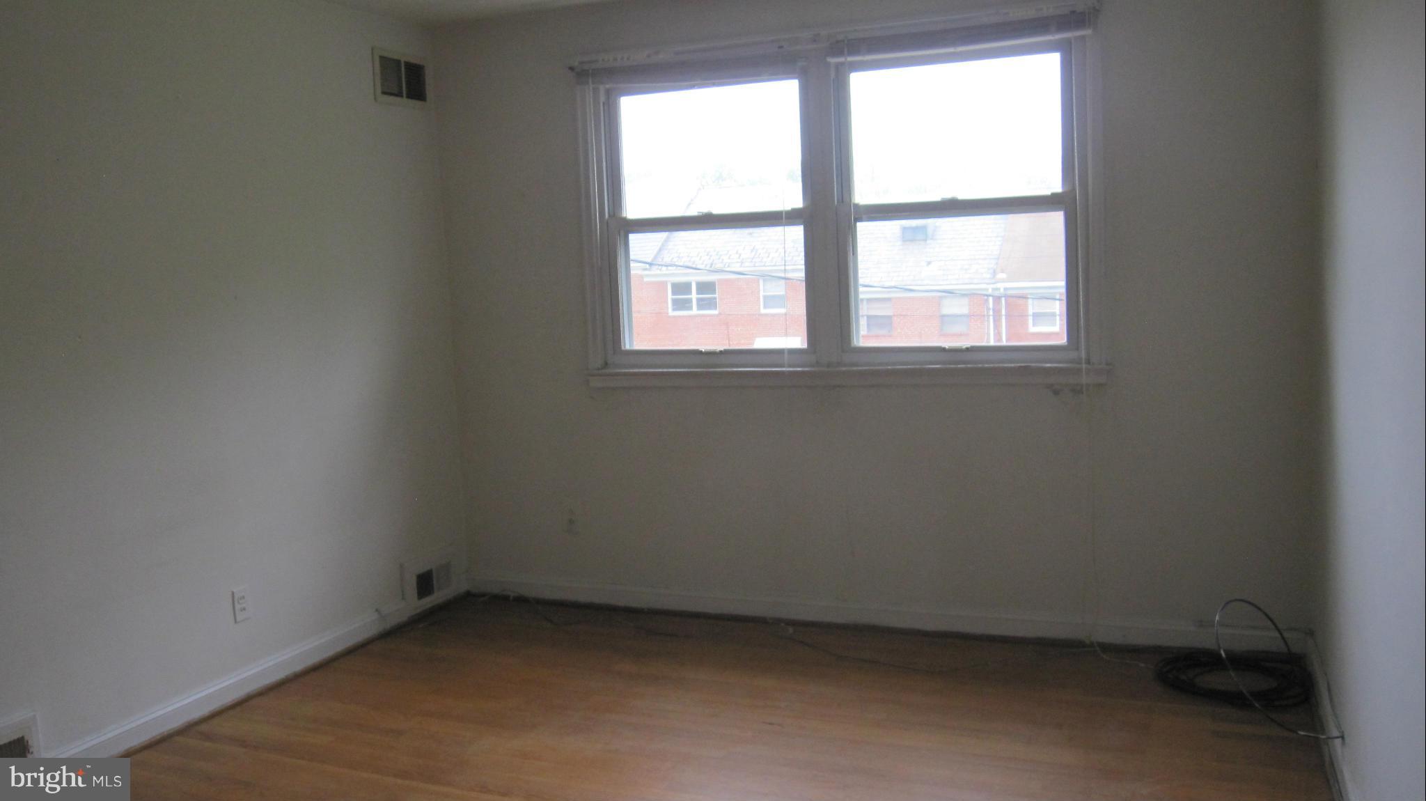 1710 Heathfield Road Baltimore, MD 21239 - Photo 12 of 28 Bedroom
