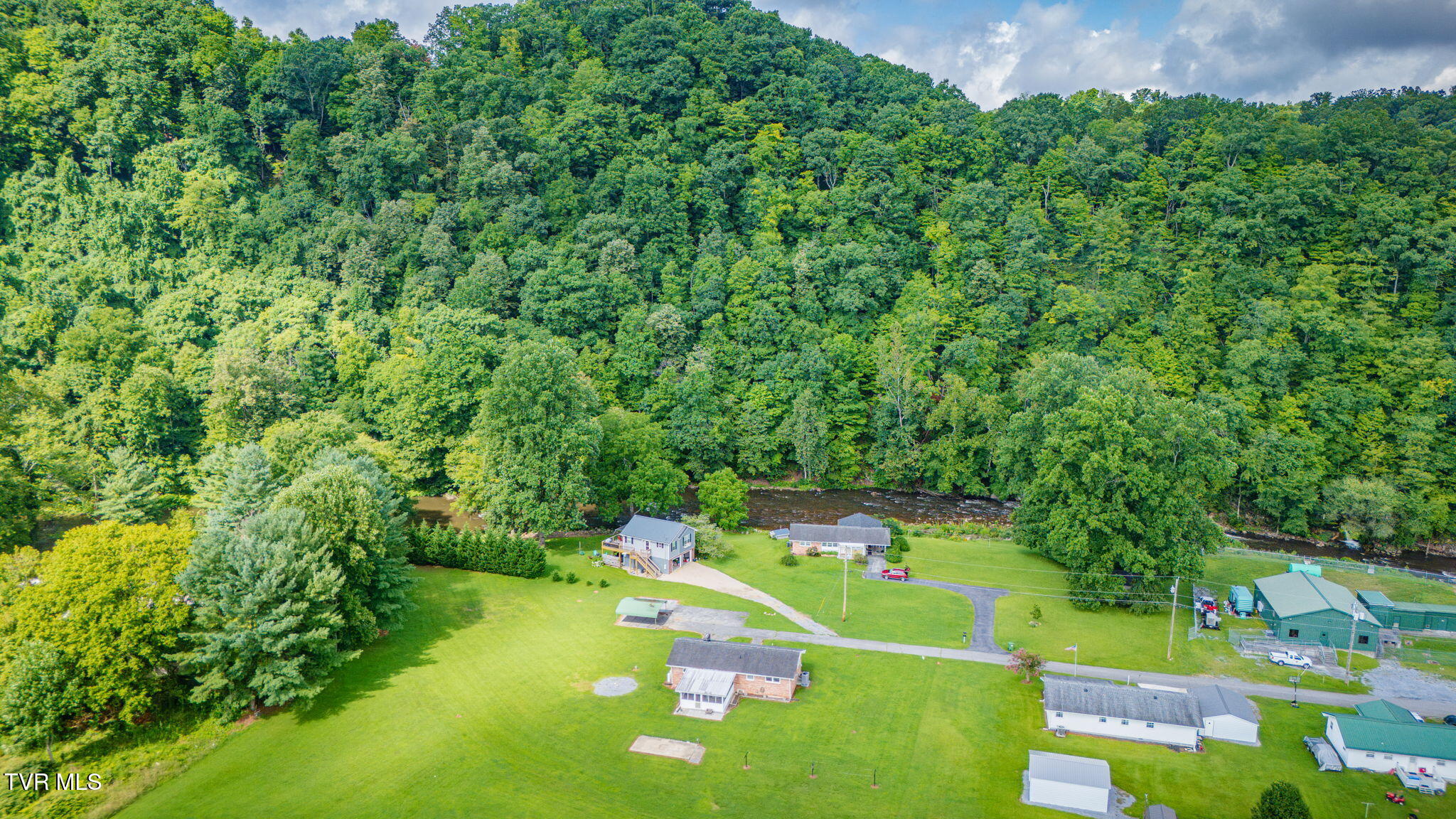 133 Journey's End Road Elizabethton, TN 37643 - Photo 30 of 32 104