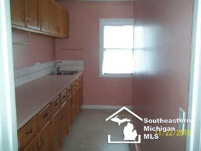 1630 West Dean Road Temperance, MI 48182 - Photo 5 of 8
