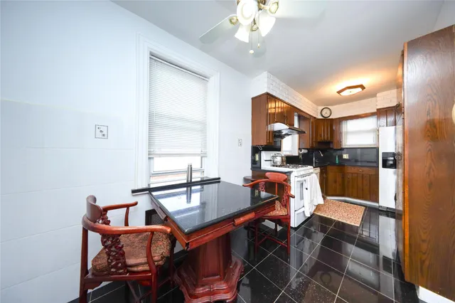 $828,000 | 95-15 243rd Street, Floral Park, NY 11001