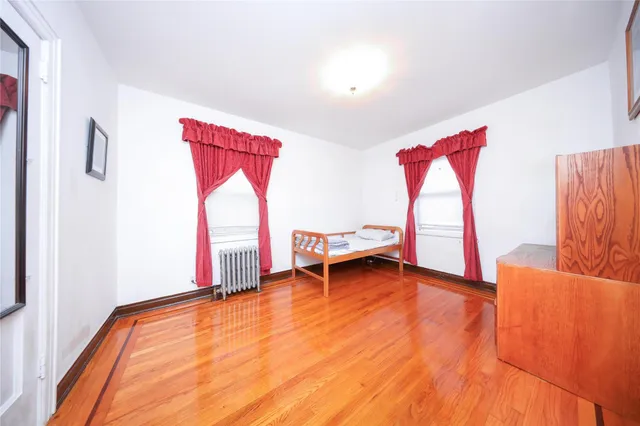 $828,000 | 95-15 243rd Street, Floral Park, NY 11001