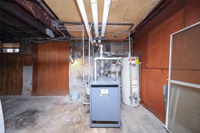 $828,000 | 95-15 243rd Street, Floral Park, NY 11001