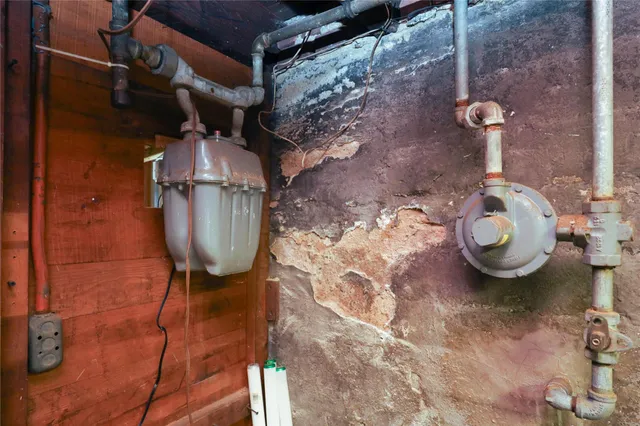 $828,000 | 95-15 243rd Street, Floral Park, NY 11001