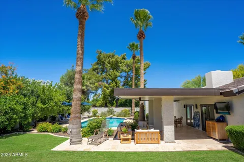 $1,075,000 | 241 East Forest Hills Drive, Phoenix, AZ 85022