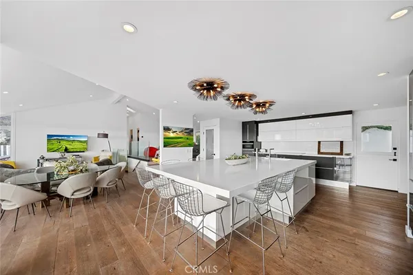 $25,000 | 343 Emerald Bay, Laguna Beach, CA 92651