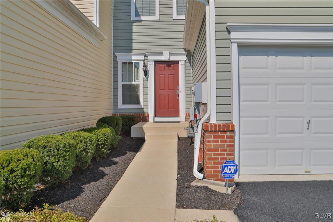 8527 Starling Road Breinigsville, PA 18031 - Photo 4 of 35 Gallery Image 4