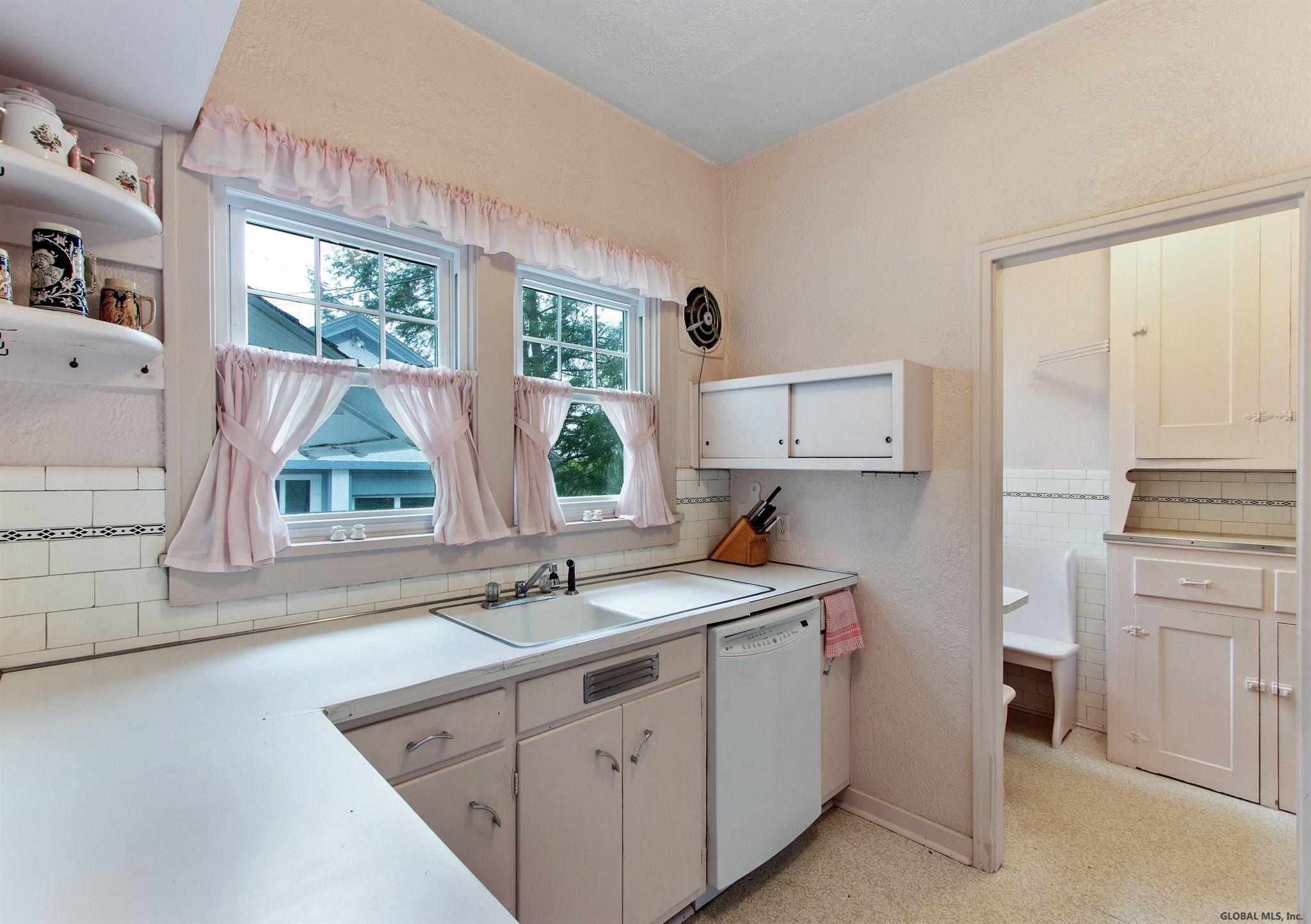 9 Pershing Road Amsterdam, NY 12010 - Photo 14 of 38 Photo 14