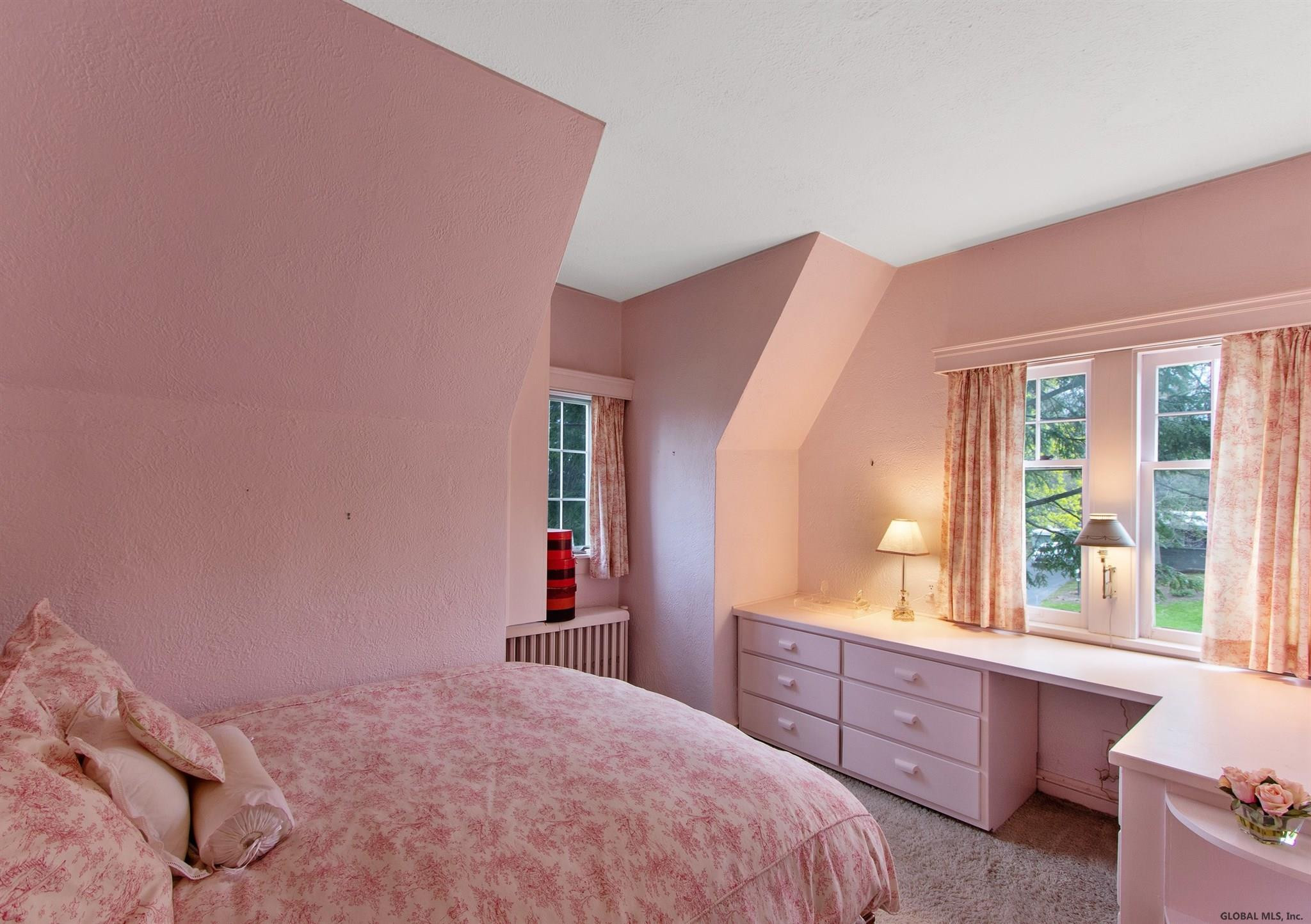 9 Pershing Road Amsterdam, NY 12010 - Photo 25 of 38 Photo 25
