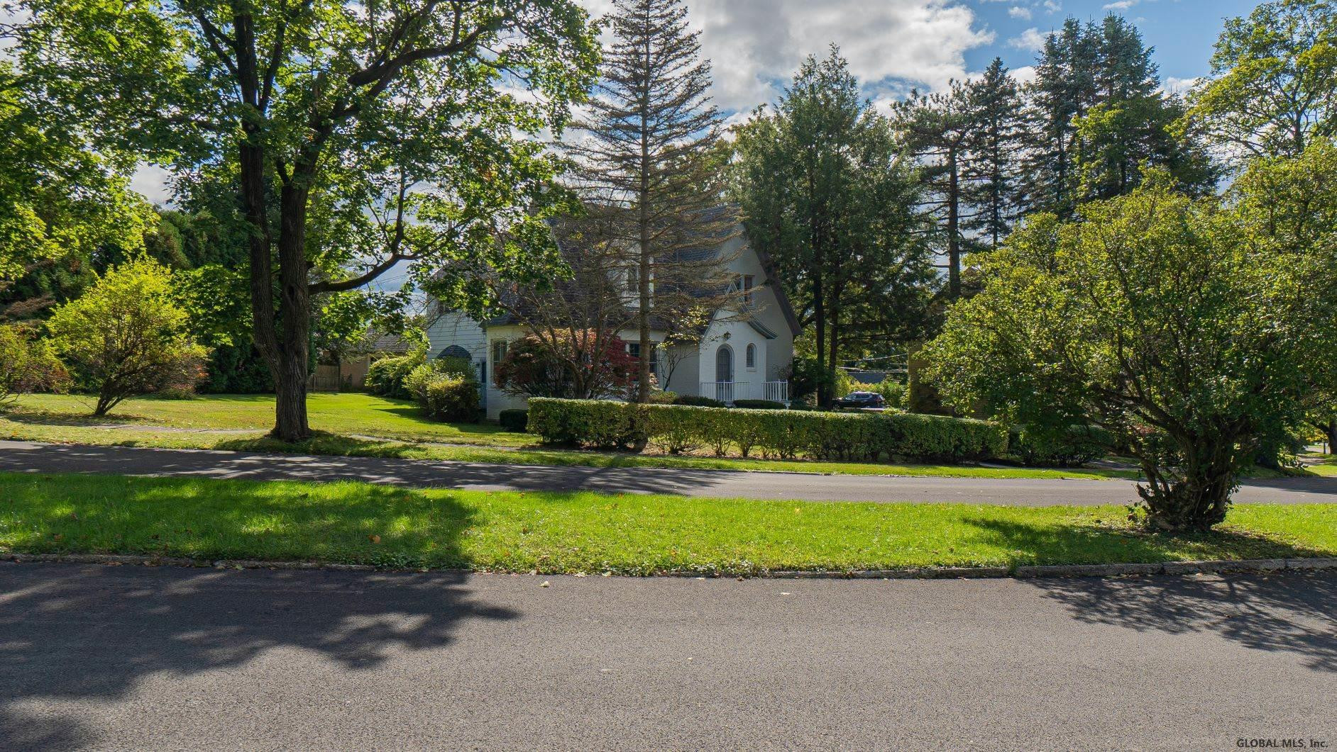 9 Pershing Road Amsterdam, NY 12010 - Photo 34 of 38 Photo 34