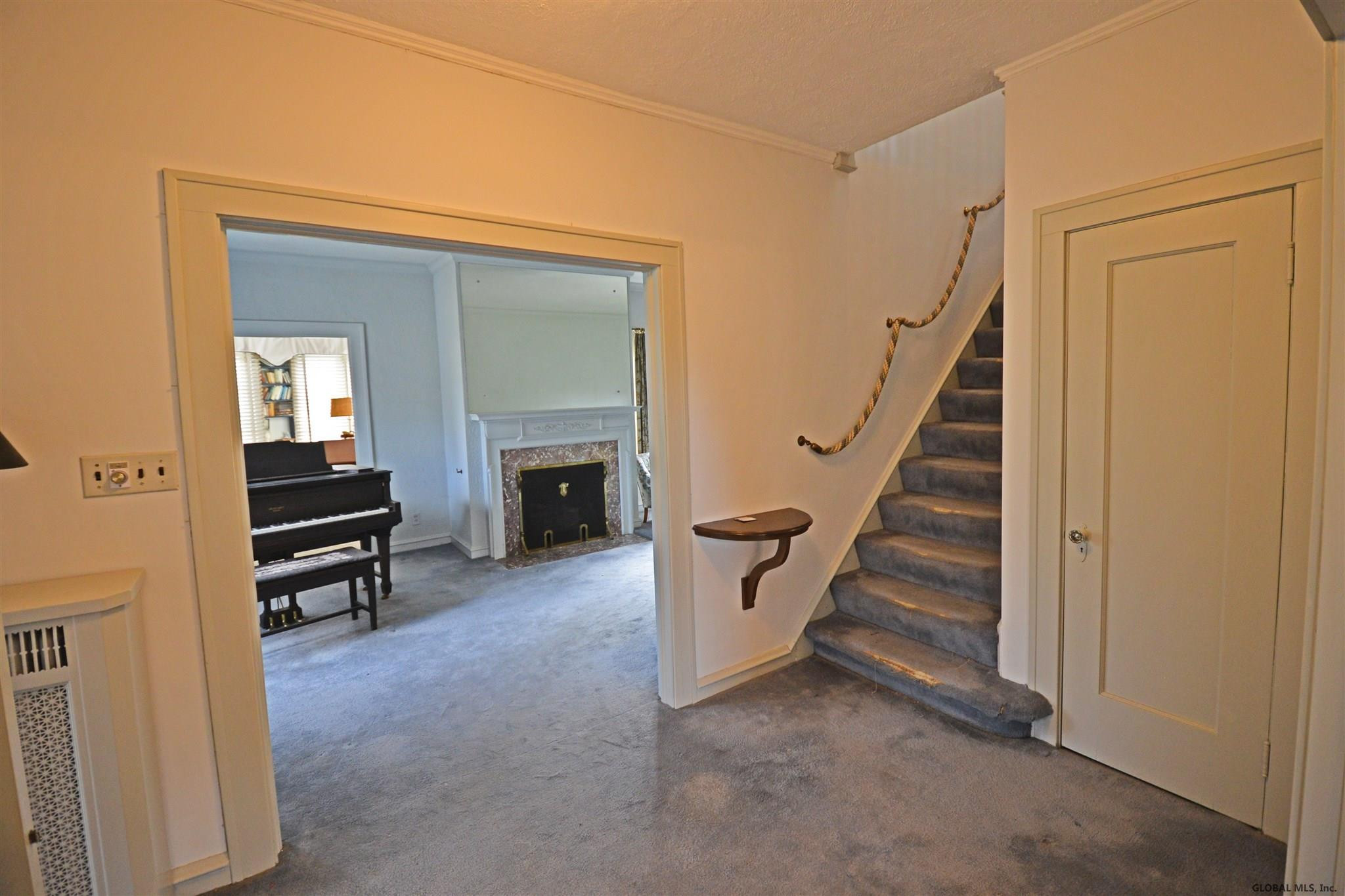 9 Pershing Road Amsterdam, NY 12010 - Photo 4 of 38 Photo 4